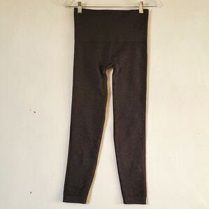New Women's SPANX Gray Leggings‎ Shapewear Size Large Pants Casual Athletic NWOT